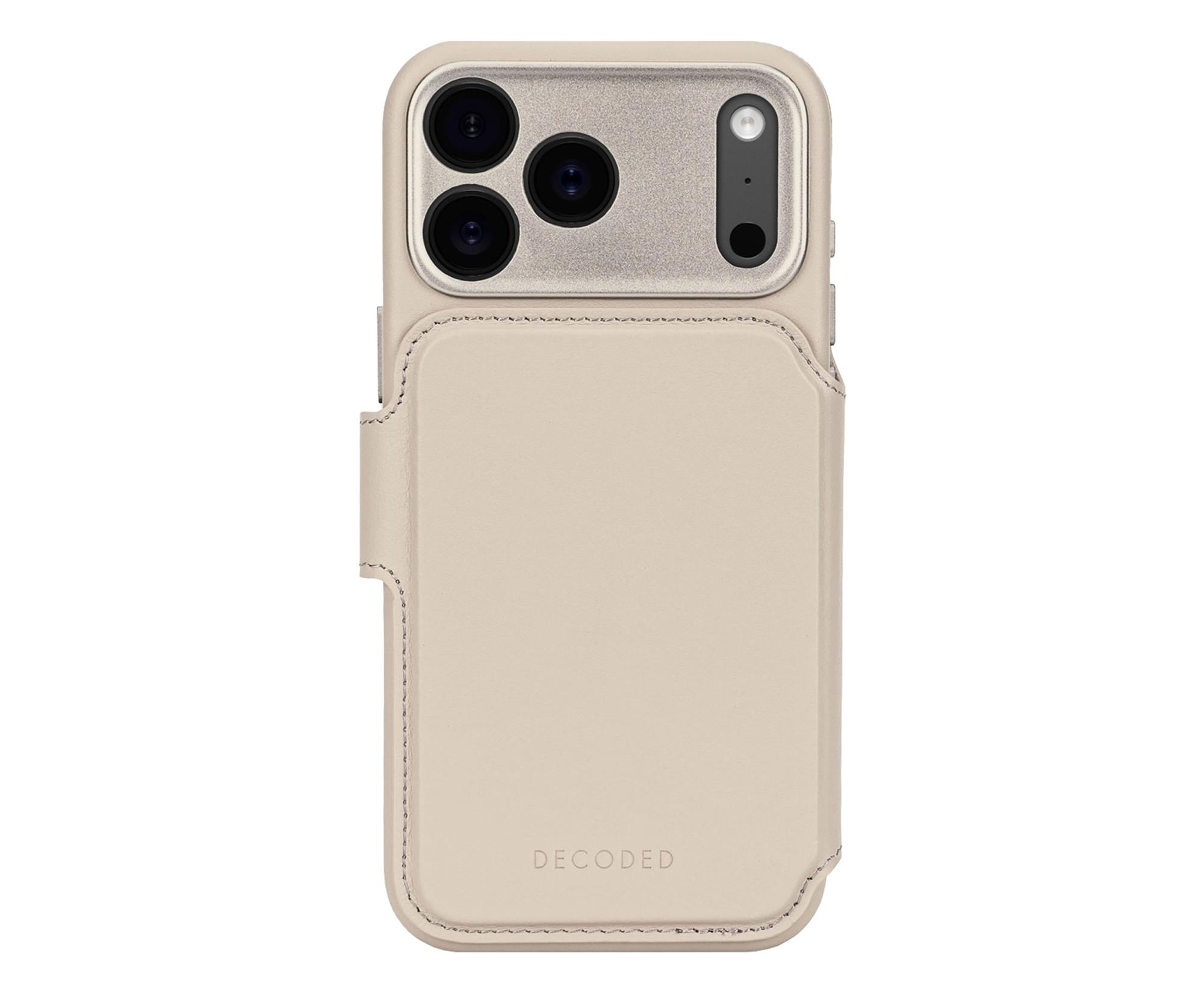 Decoded Leather Detachable Wallet, iPhone 17 Pro, Solid Clay