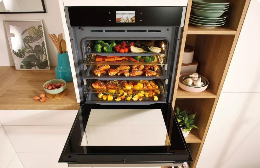 Gorenje BO798S38BG