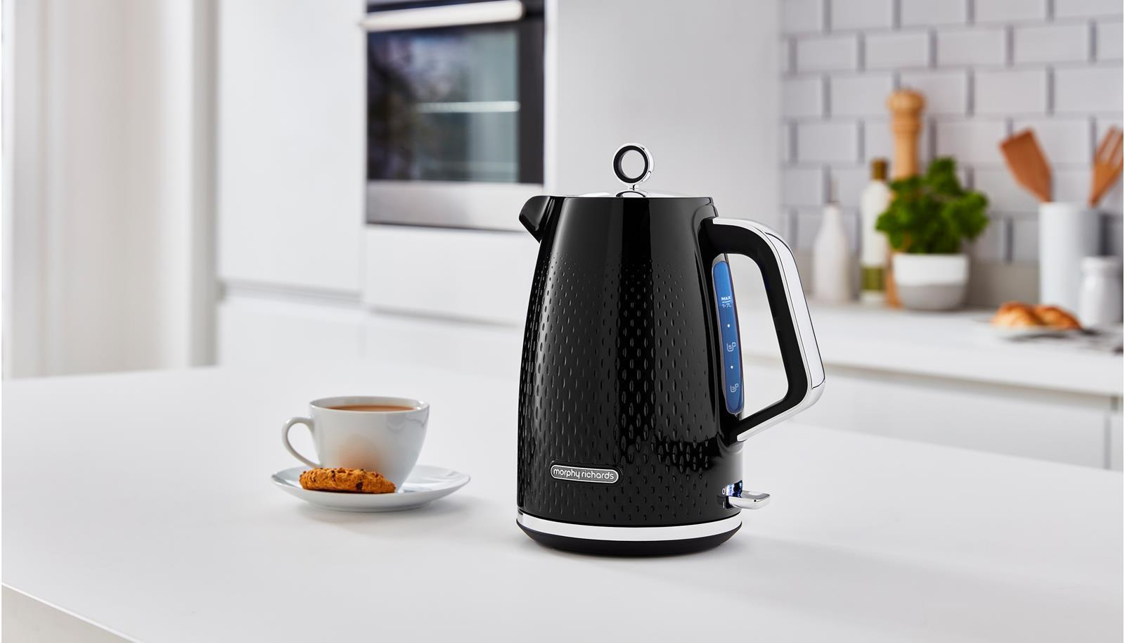 Czajnik Morphy Richards Verve czarny 103010