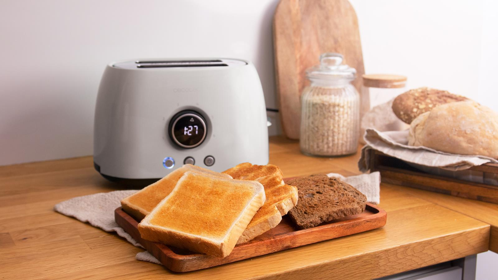 Cecotec ClassicToast 8000 (beżowy)