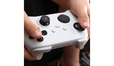 Jak uruchomić Xbox One S? Doradzamy, co zrobić od razu po zakupie