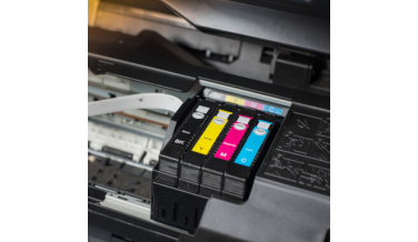 Jak wymienić tusz w drukarce? Podpowiadamy!