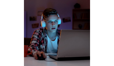 Jaki laptop do gier wybrać? Najlepsze laptopy gamingowe 2023