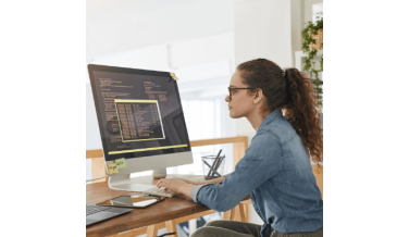 Monitor dla programisty – parametry i niezbędne funkcje