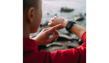 Ranking tanich smartwatchy – TOP 10 modeli na każdą kieszeń
