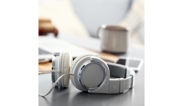 Rodzaje słuchawek – przegląd rynku audio, czyli typy gadżetów i polecane modele