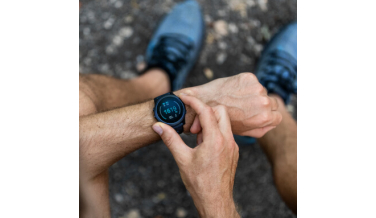 Smartwatch czy smartband? Doradzimy Ci, co wybrać