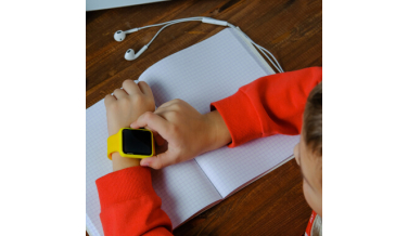 Czym powinien wyróżniać się smartwatch dla dzieci? Ranking 2023 wskaże Ci odpowiedź!