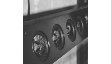 Co to jest soundbar? Kiedy i gdzie będzie przydatny? Sprawdź!