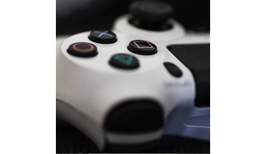 Xbox One X vs PS4 Pro – na który model postawić?