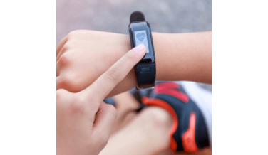 Czym wyróżnia się dobry smartband dla dzieci?