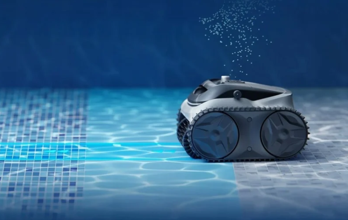 Robot sprzątający dno basenu