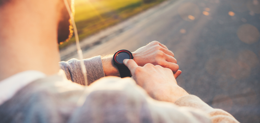 jaki-smartwatch-do-1500-zl