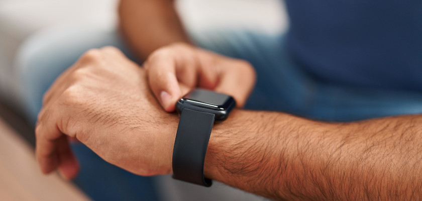 smartwatch z dobrą baterią