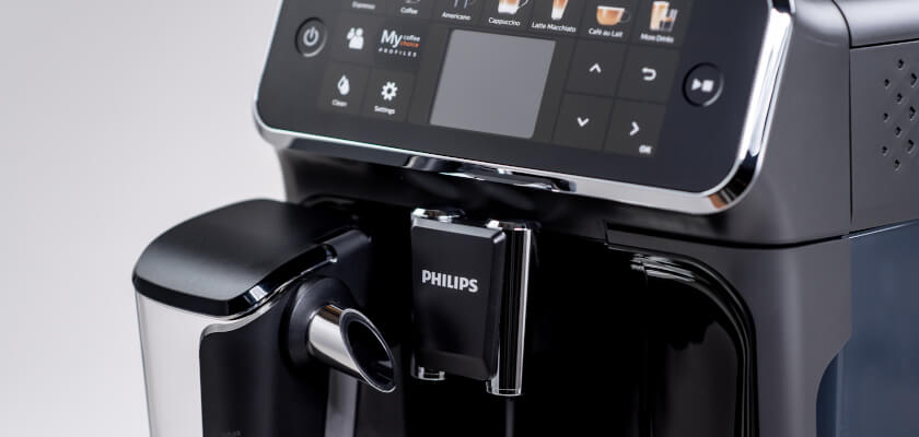 5-philips-ep5444-50-lattego-ekspres-z-bliska
