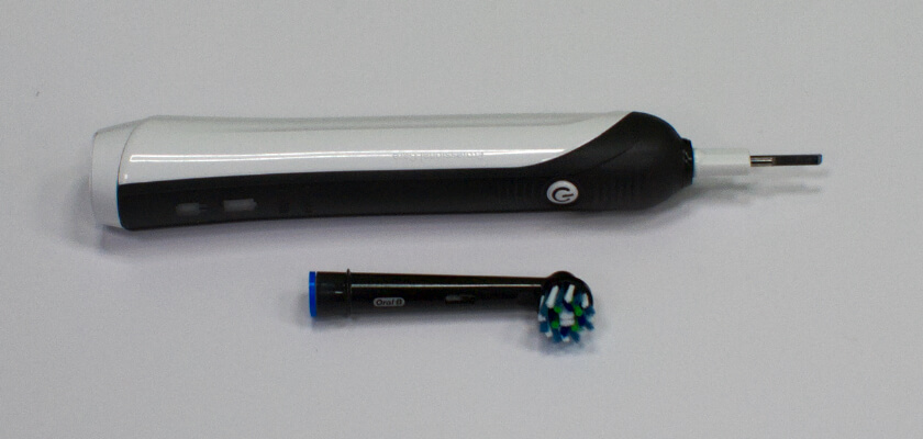 5-recenzja-szczoteczki-rotacyjnej-oral-b-pro-750-cross-action