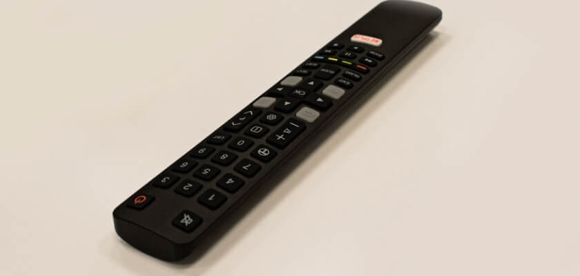 TV-TCL-55P615-UHD-AndroidTV-pilot