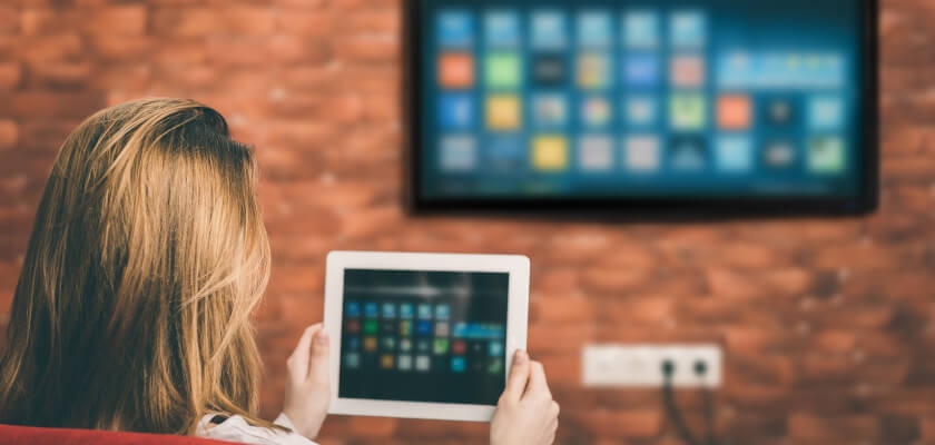 jak-podlaczyc-tablet-pod-tv