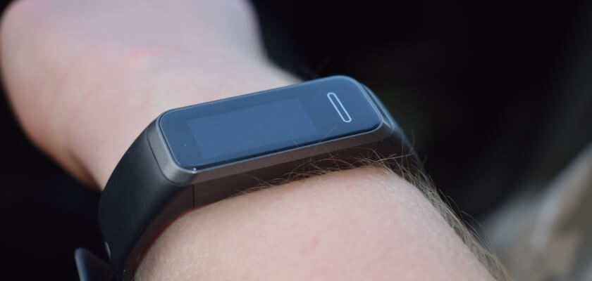 jak-sparowac-smartband-z-telefonem