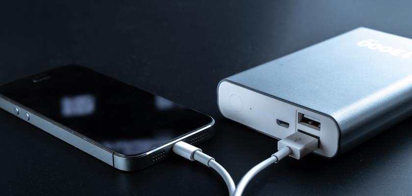Jaki powerbank do samolotu?