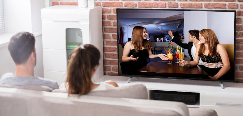 lg-oled-55-cx-3-para-przed-tv