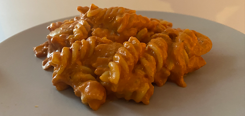 Makaron w sosie.