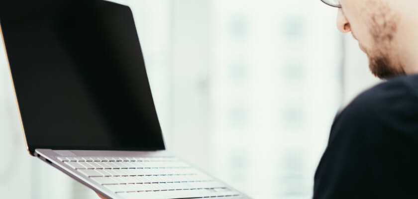 ultrabook-co-to-jest-szary-model