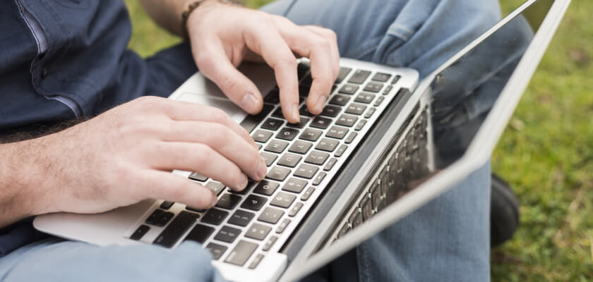 ultrabook-co-to-laptop-w-parku