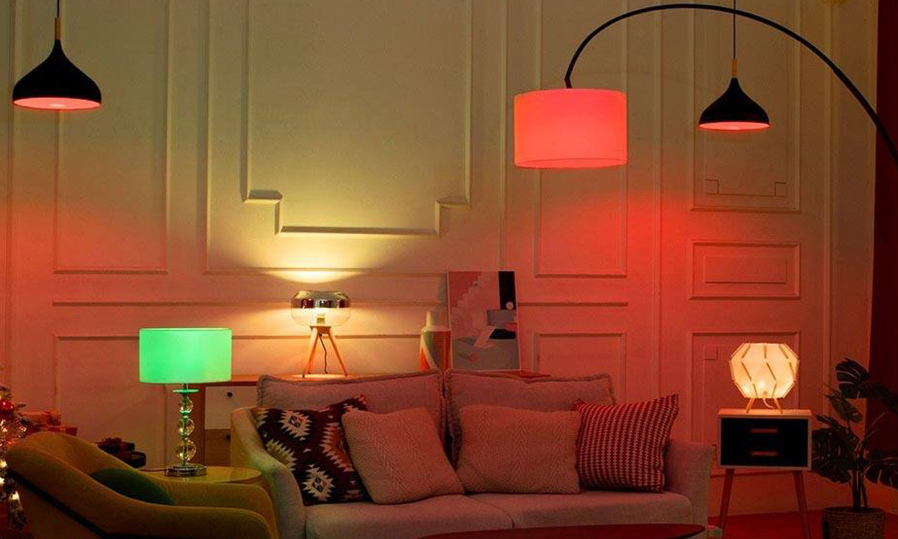 Inteligentna żarówka Xiaomi Mi Smart LED Smart Bulb Essential - Regulacja jasności i temperatury koloru