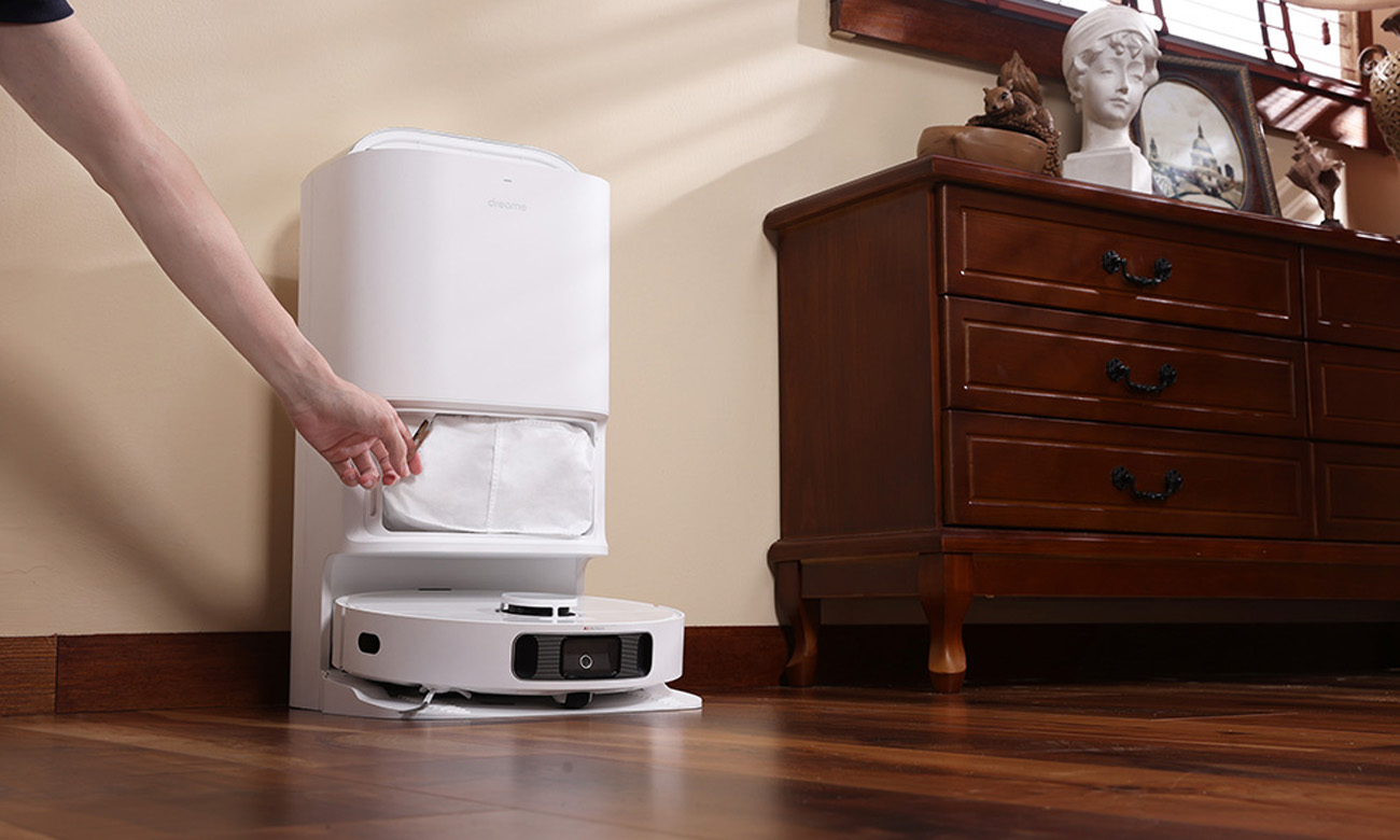 Robot sprzątający sam opróżnia zbiornik na odpady Dreame L10s-Ultra