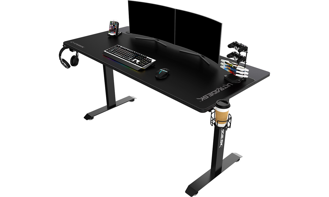 Biurko gamingowe Ultradesk Momentum Czarne - Widok od przodu pod kątem