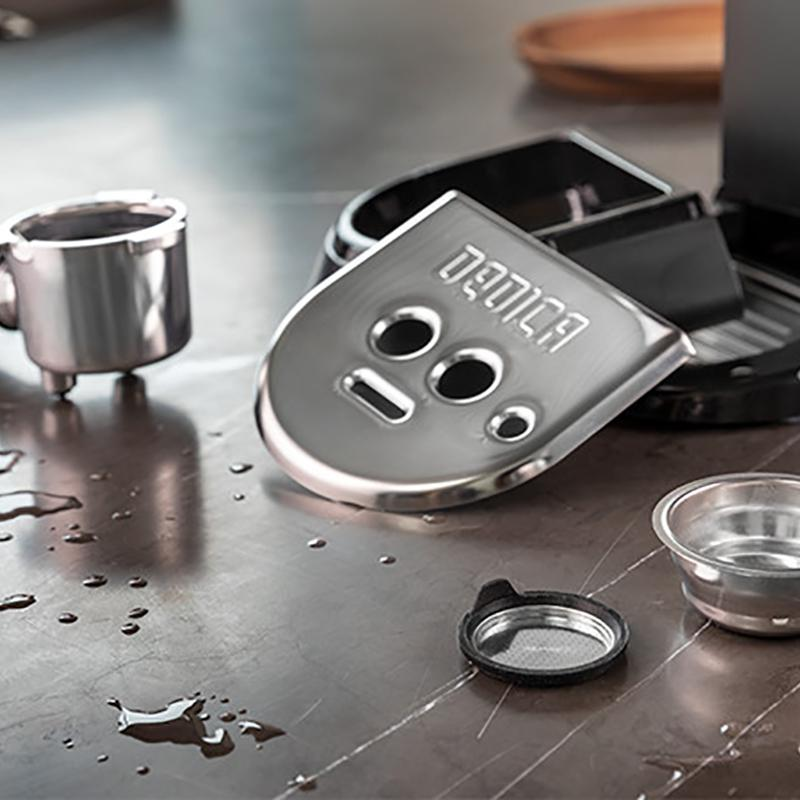 De'Longhi Dedica EC 685.W biały