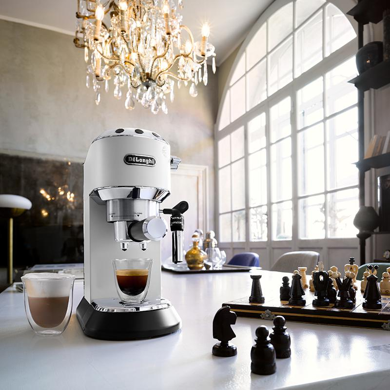 De'Longhi Dedica EC 685.W biały