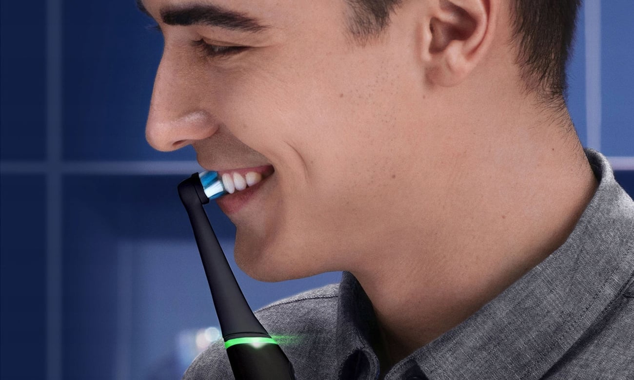 Szczoteczka elektryczna Oral-B iO Series 6 Czarny Onyx