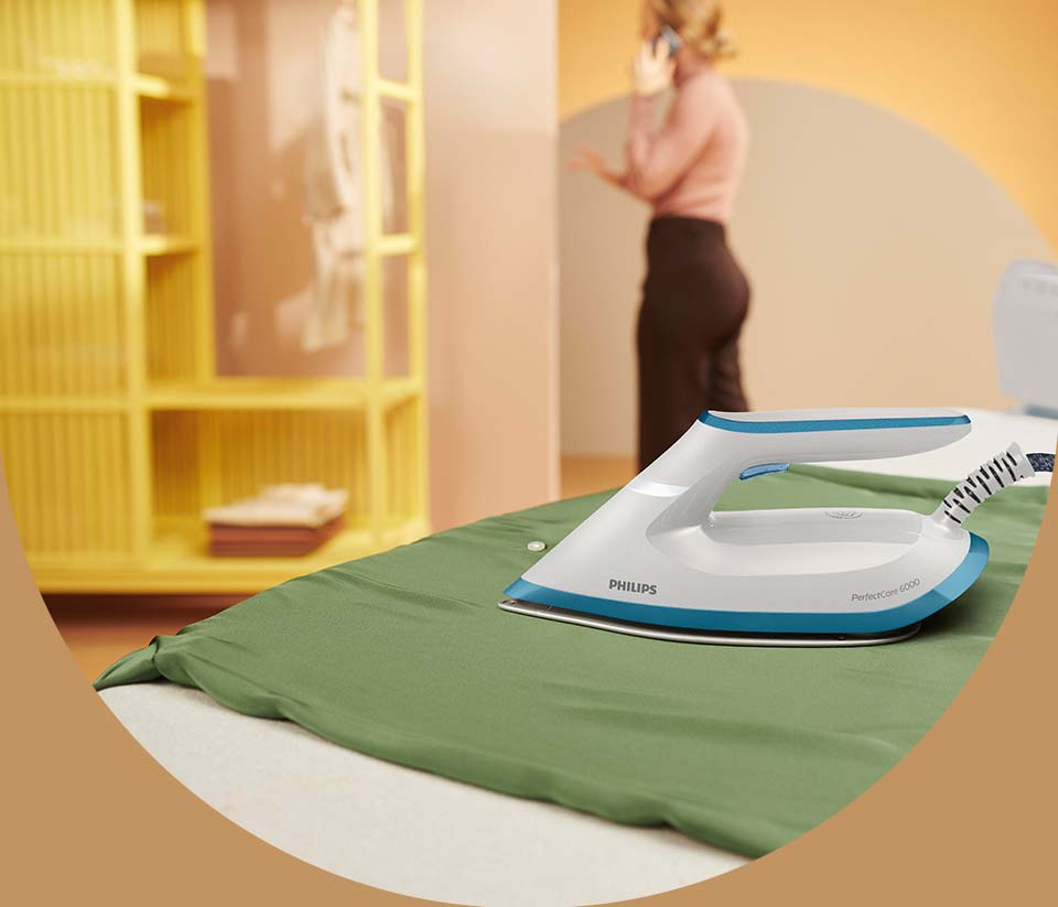 Philips Bez regulacji temperatury i bez ryzyka przypalenia tkanin*