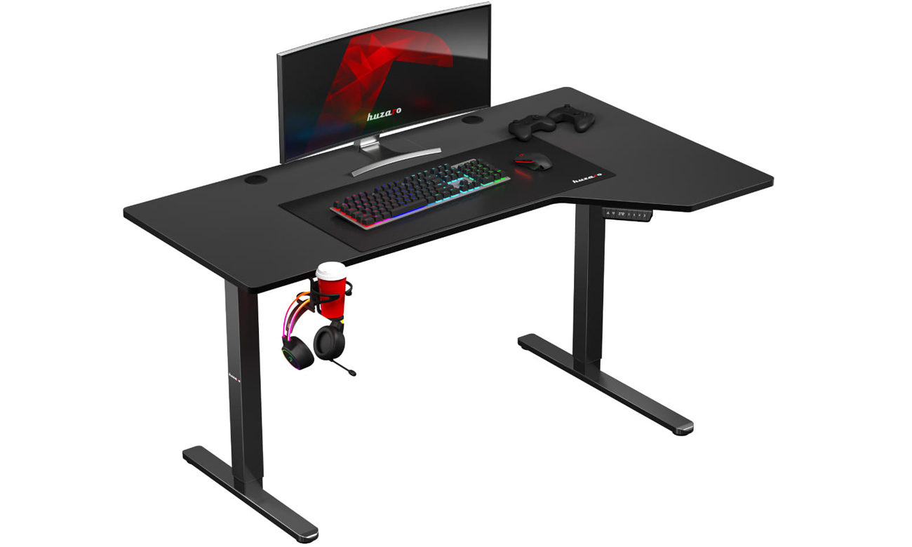 Biurko Huzaro Hero 9.1 Black z elektryczną regulacją - Widok od przodu pod kątem wraz ze sprzętem komputerowym