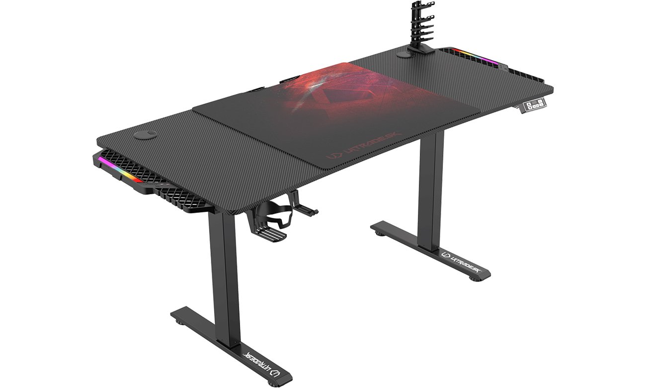 Biurko gamingowe Ultradesk Level V2 LED RGB Czarno-czerwone - Widok od przodu pod kątem