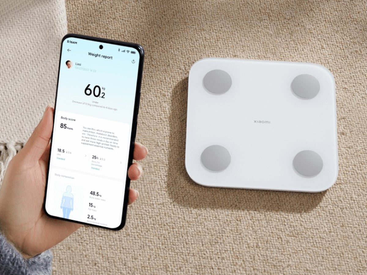 Inteligentna waga łazienkowa Xiaomi Mi Body Composition Scale S400 - Grafika lifestyle