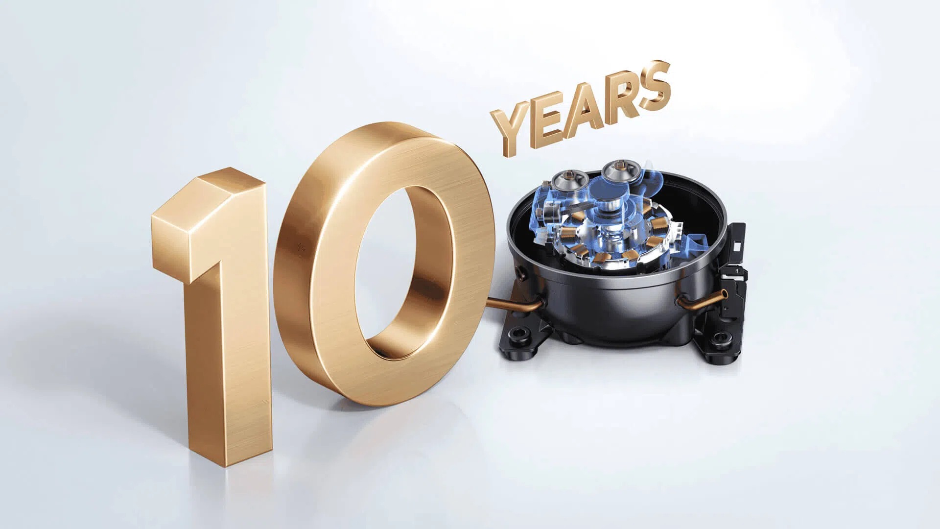 Złota liczba 10, napis „years” i wizualizacja sprężarki – symbolizująca 10-letnią gwarancję na kompresor.