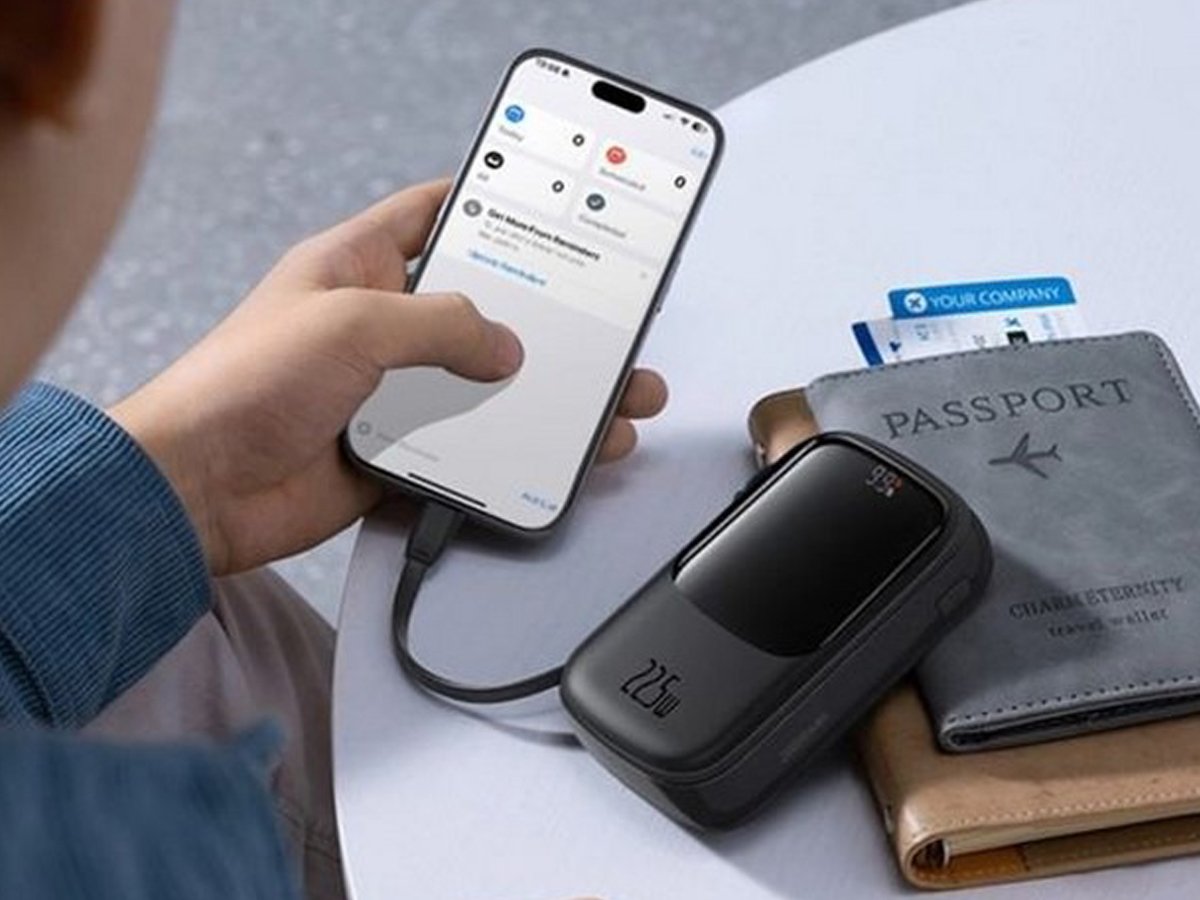 Powerbank Baseus QPow Pro+ 20000mAh 22.5W Czarny - Grafika lifestyle