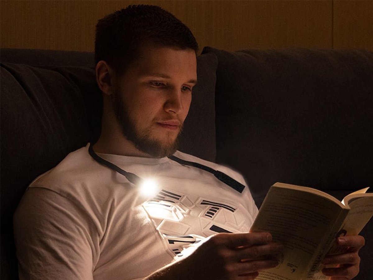 Lampka do czytania Yeelight LED Neck Book Light - Grafika lifestyle