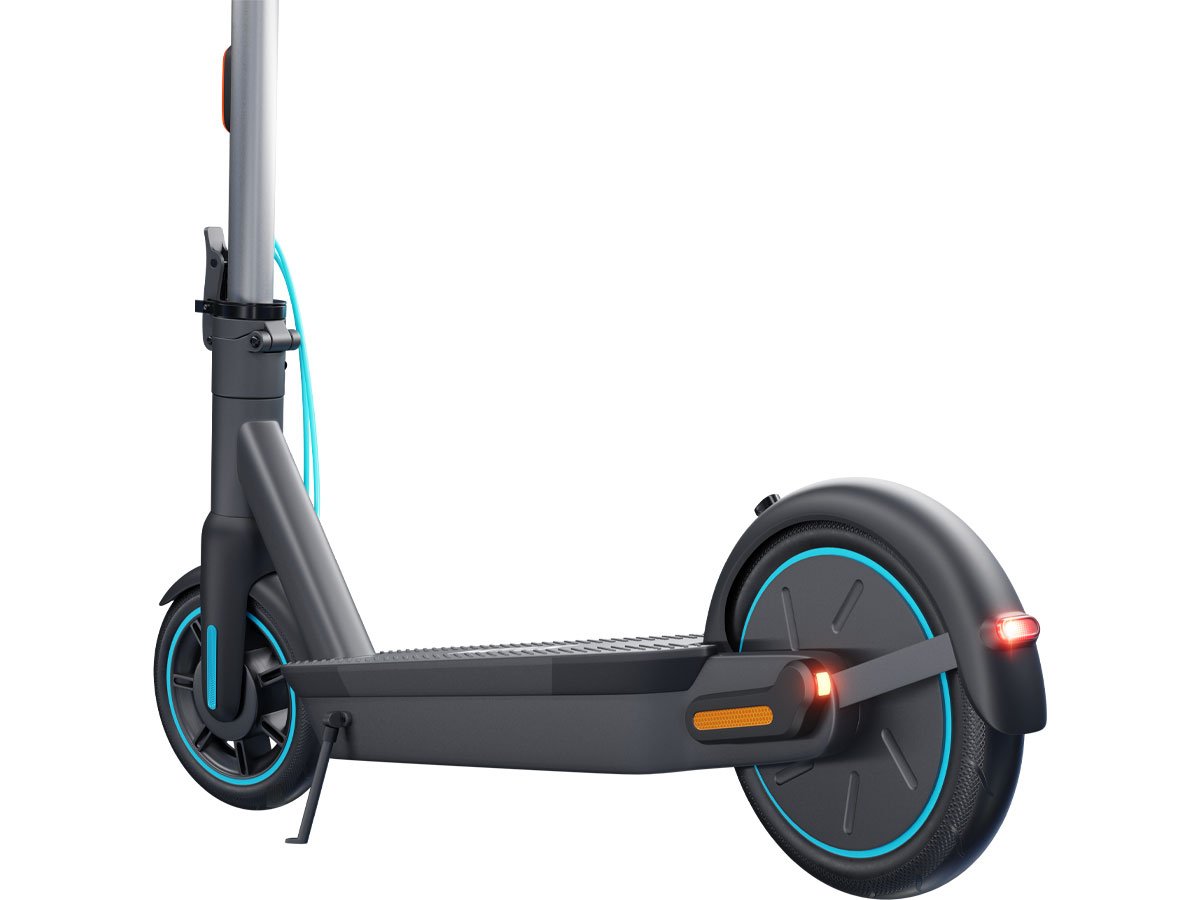 Hulajnoga elektryczna Motus Scooty 10 Lite Gen5 - Zbliżenie na tylne koło