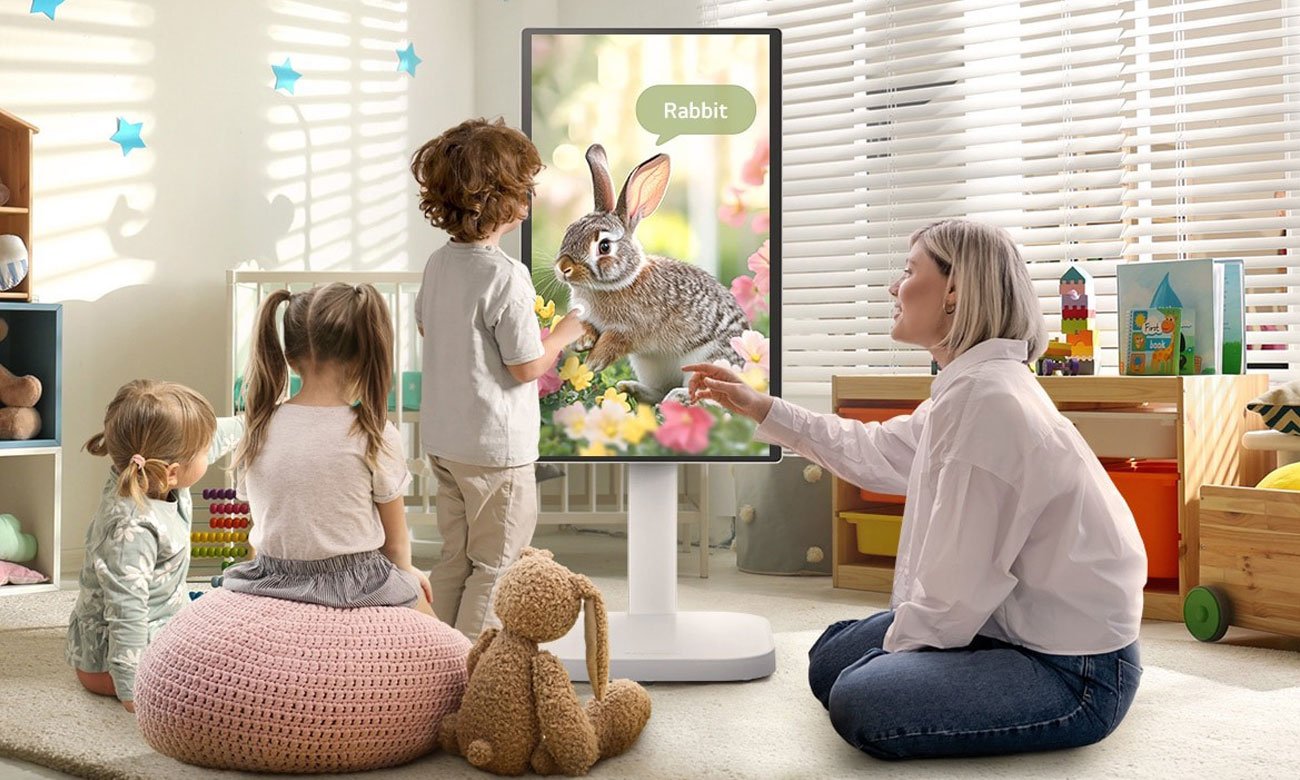 LG 32U889SA-W