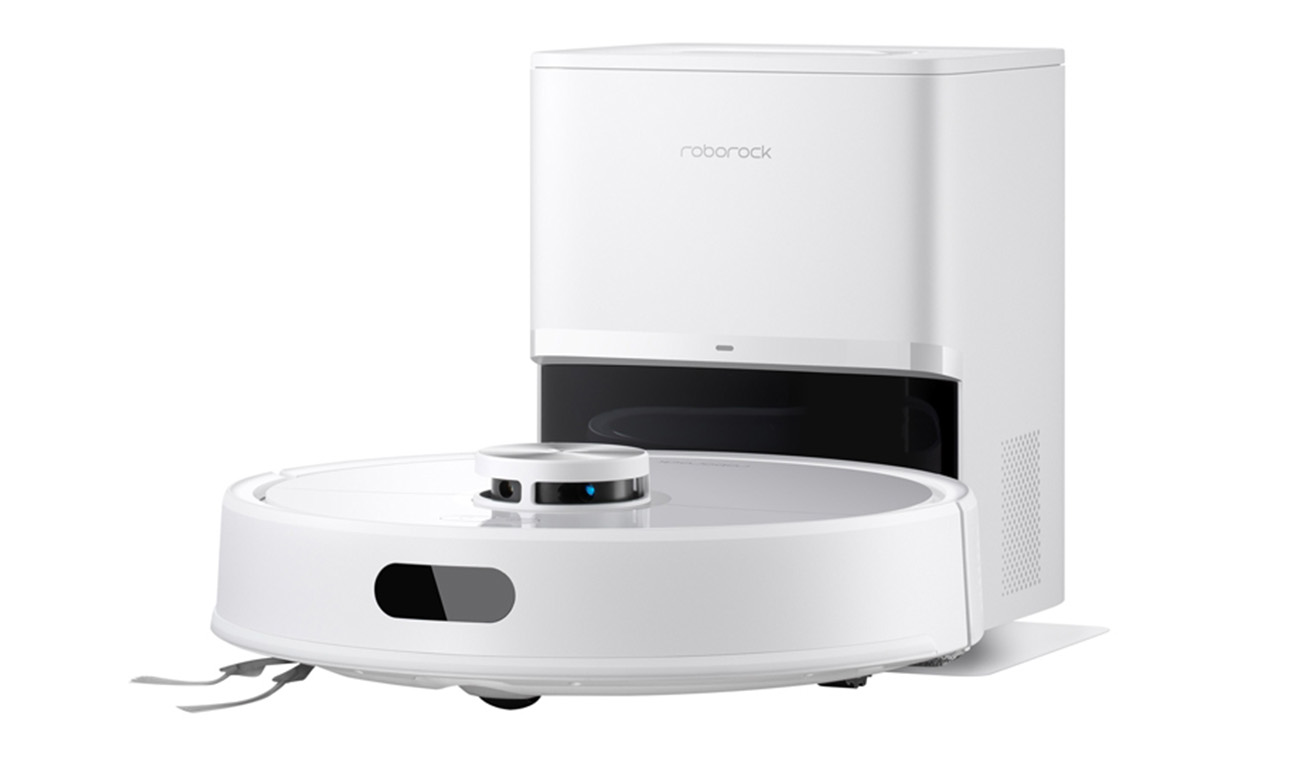 Robot sprzątający Roborock Q7 TF + White na białym tle ze stacją ładującą