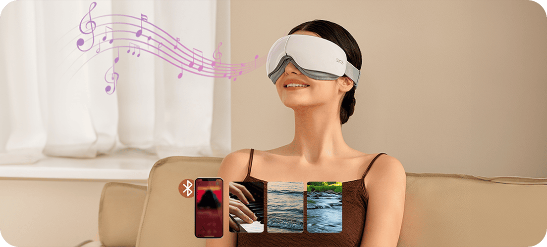 Kobieta relaksuje się przy muzyce, używając białego masażera oczu SKG ES500 z funkcją Bluetooth