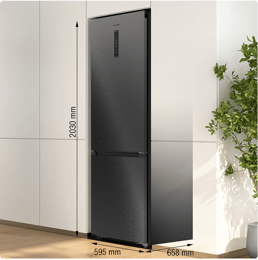 Czarna lodówka do obudowy Gorenje BigVolume z zaznaczonymi wymiarami 2030 milimetrów, 595 mm oraz 658 mm