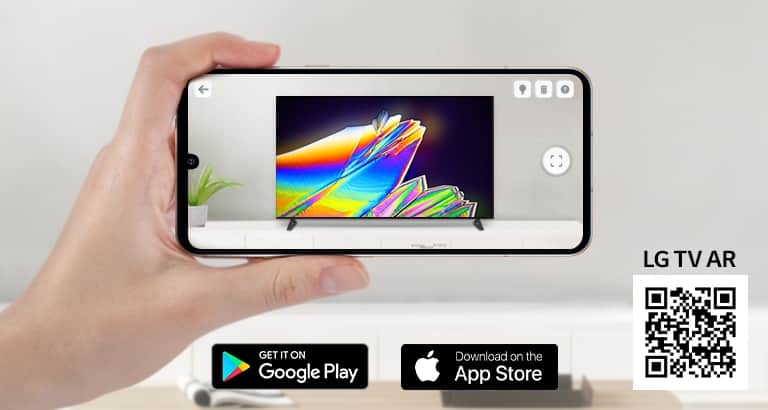 Osoba używająca aplikacji LG TV AR na telefonie i kod QR prowadzący do aplikacji LG TV AR (http://www.lgtvism.com/lgtvar)TV AR na telefonie i kod QR prowadzący do aplikacji LG TV AR (http://www.lgtvism.com/lgtvar)"