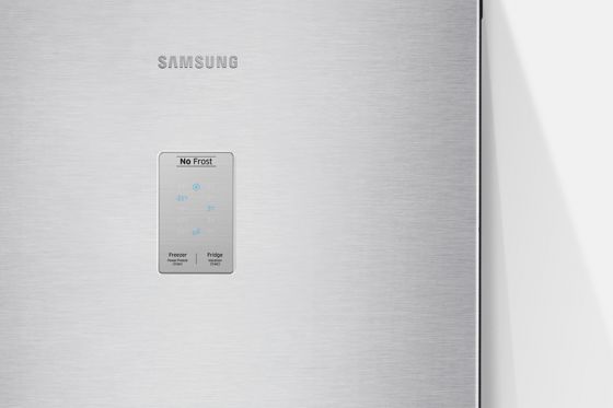 Samsung Praktyczna regulacja. Efektowny detal