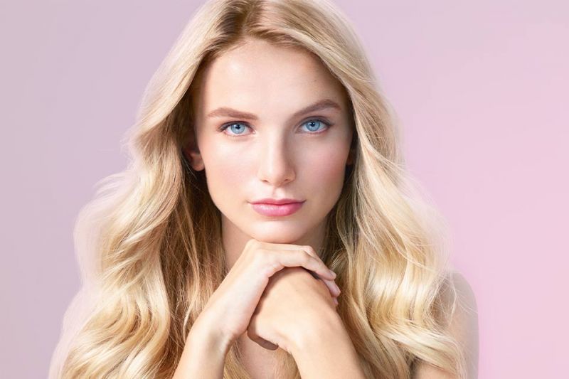 Philips Zachowuje do 95% naturalnego nawilżenia włos&oacute;w