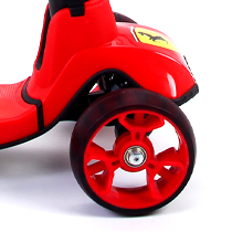 Hulajnoga Ferrari FXk58 widok przedniego koła